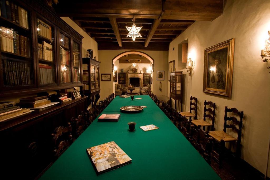 Residenza D'Epoca Eremo Delle Grazie Hotel Monteluco Bagian luar foto