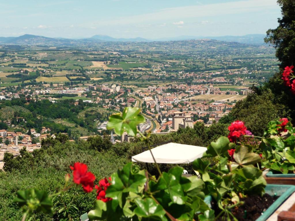 Residenza D'Epoca Eremo Delle Grazie Hotel Monteluco Bagian luar foto